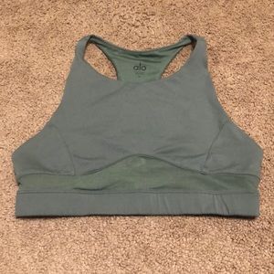 Alo yoga bra mesh under boob medium green